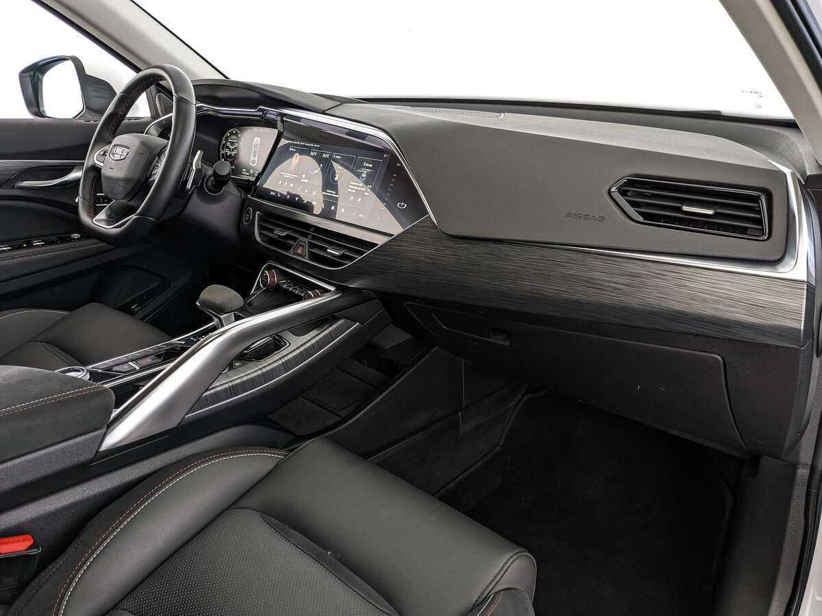 Geely Tugella 2021 года с пробегом. Фото: #8