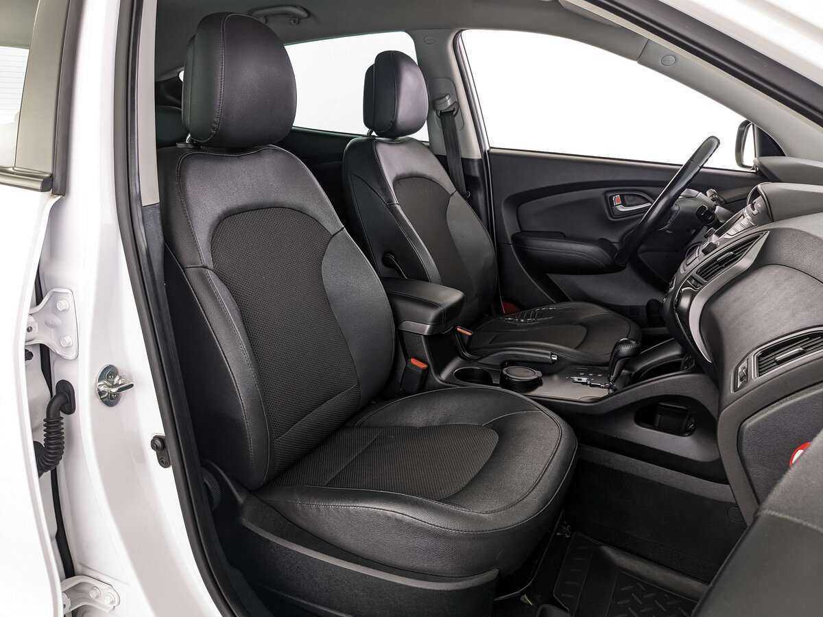 Б/У Хендай ай-икс35 2015 года. Фото: #23