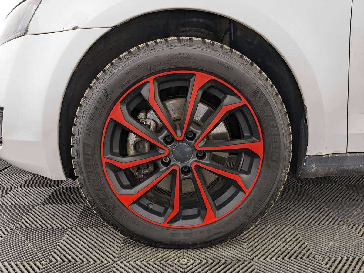 Б/У Шкода Октавия 2014 года. Фото: #10