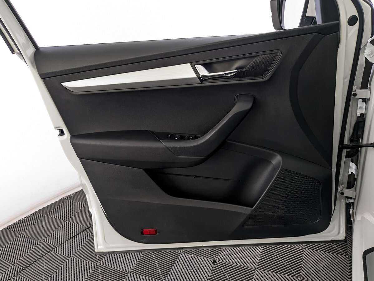 Skoda Karoq 2022 года с пробегом. Фото: #14