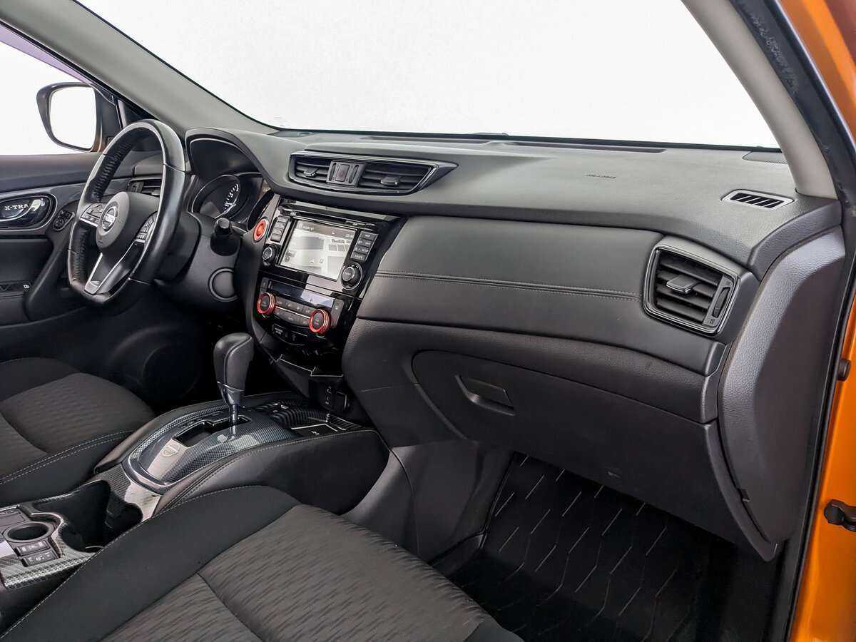 Б/У Ниссан Икс-Трейл 2019 года. Фото: #8