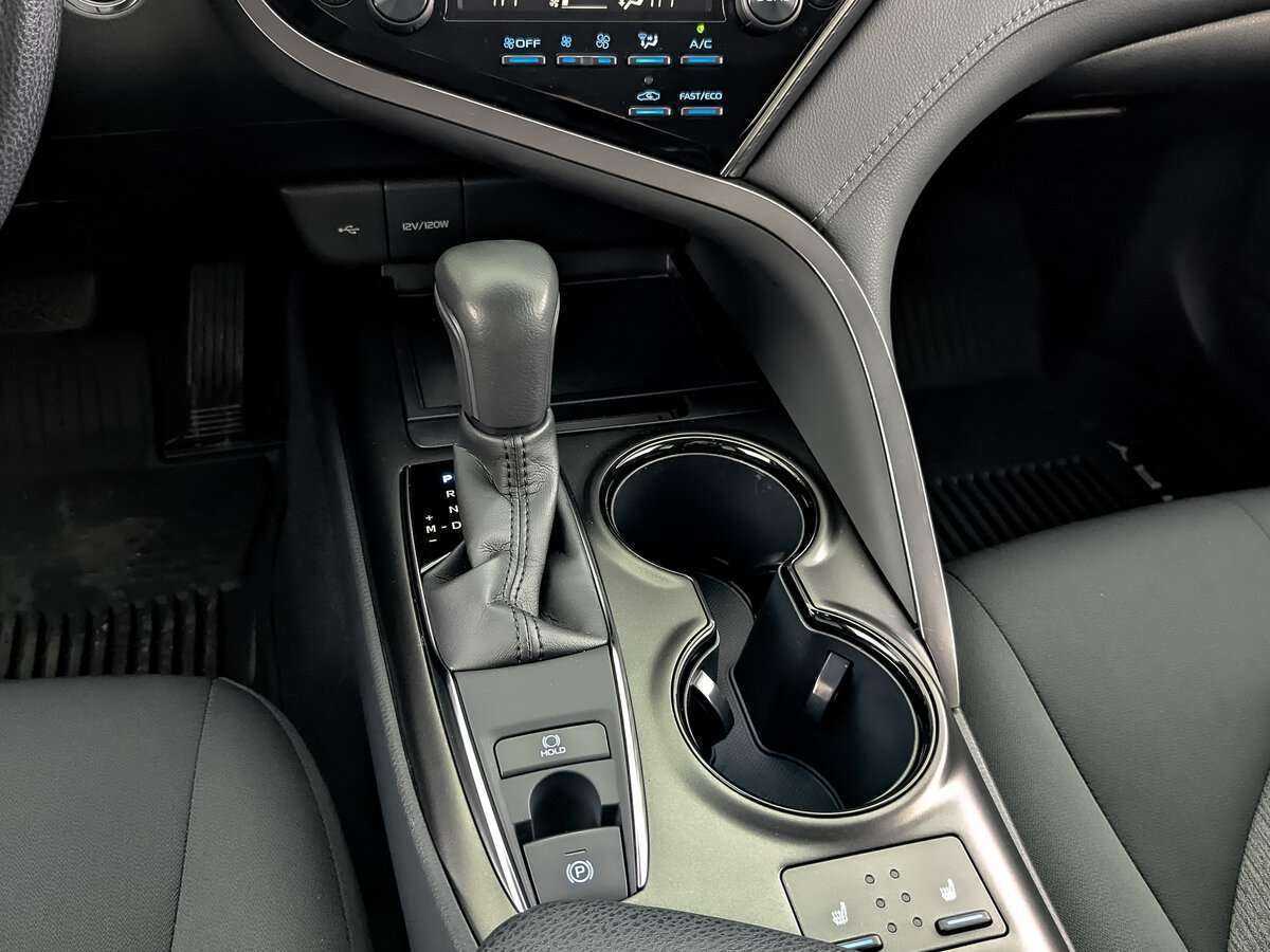 Toyota Camry 2021 года с пробегом. Фото: #22