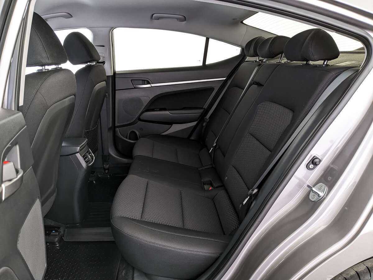 Б/У Хендай Елантра 2019 года. Фото: #13