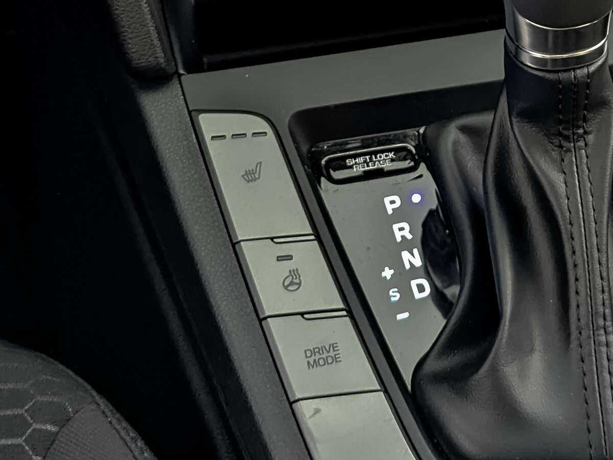 Б/У Хендай Елантра 2019 года. Фото: #20