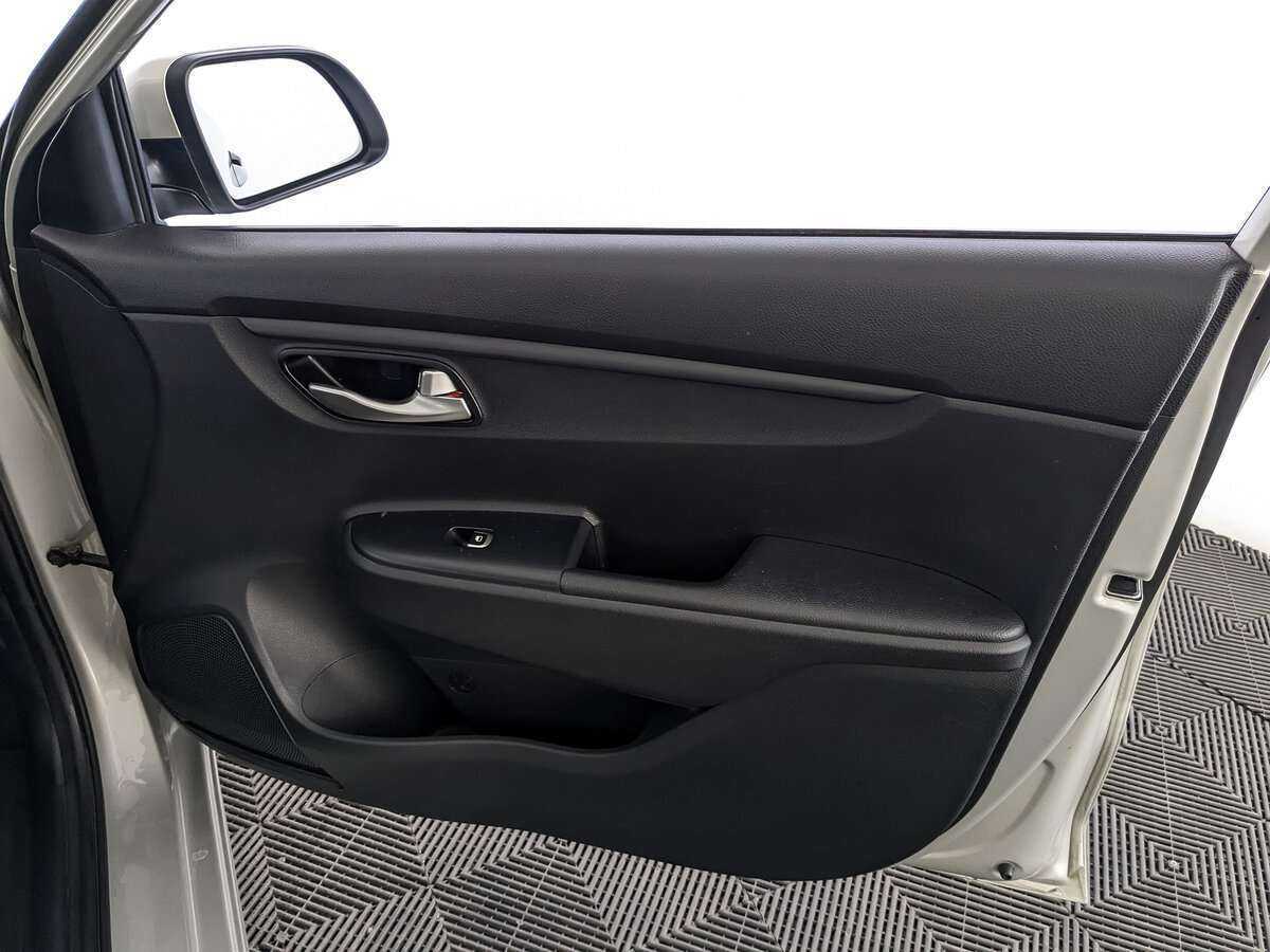 Б/У Киа Рио 2019 года. Фото: #18