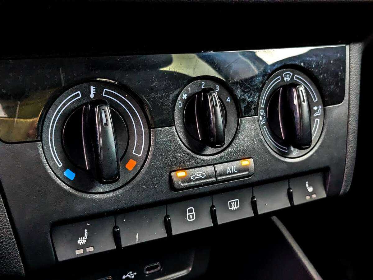 Б/У Шкода Рапид 2020 года. Фото: #19