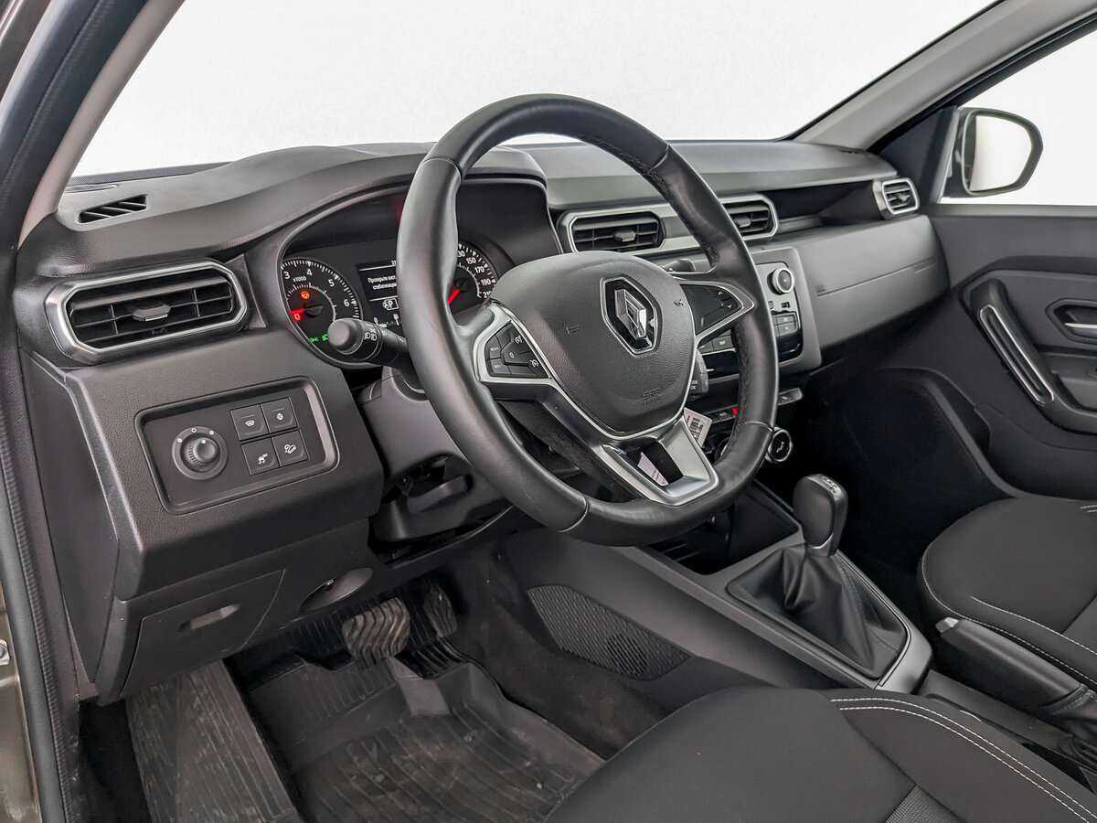 Б/У Рено Дастер 2021 года. Фото: #13