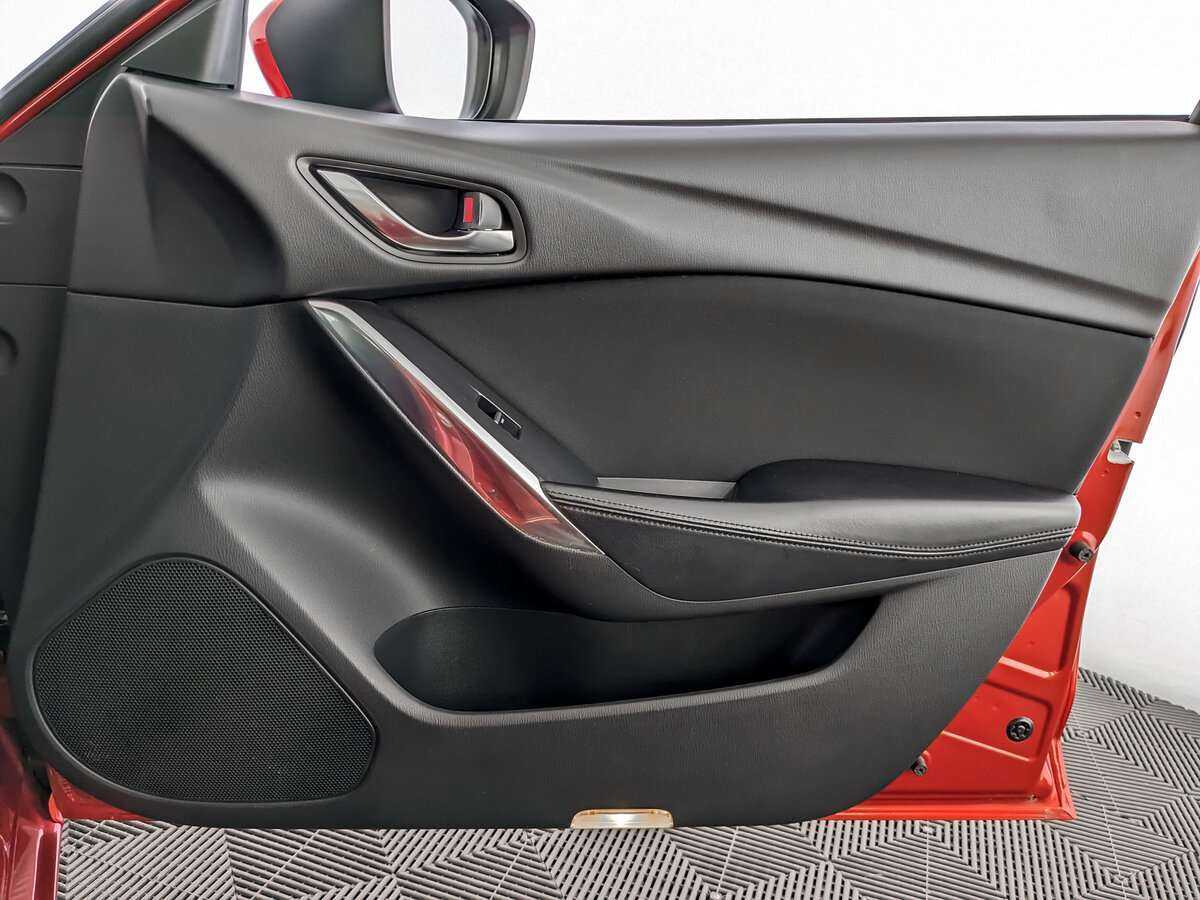 Б/У Мазда 6 2018 года. Фото: #23