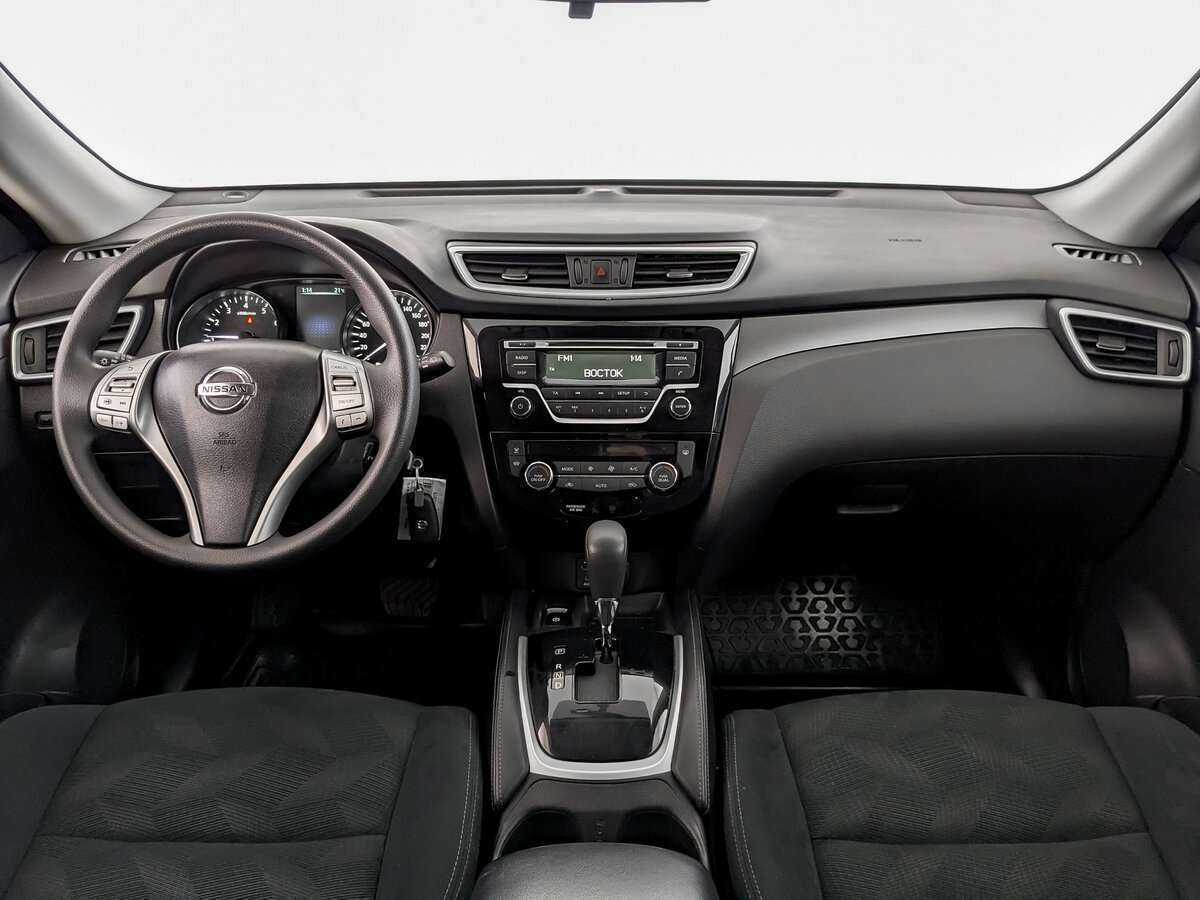 Б/У Ниссан Икс-Трейл 2016 года. Фото: #13