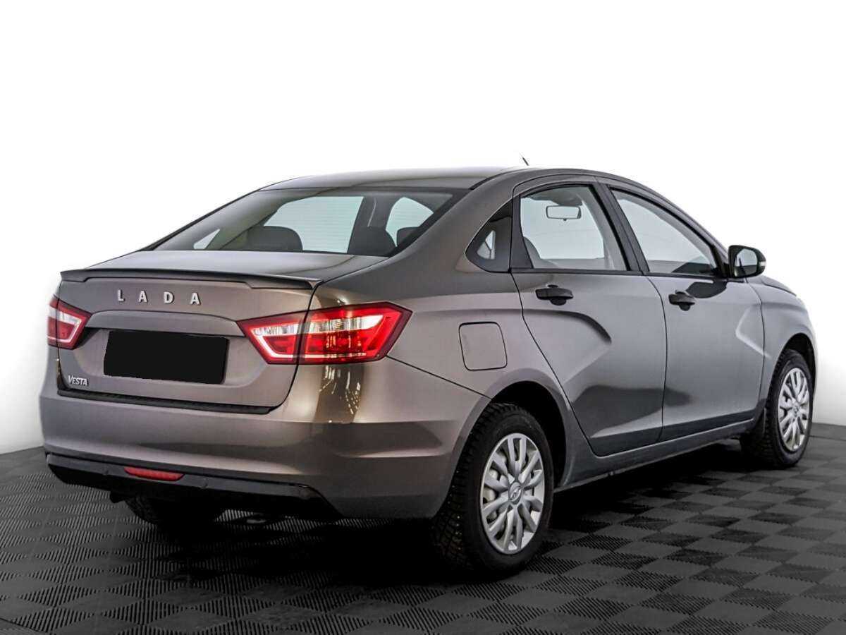 Lada (ВАЗ) Vesta 2018 года с пробегом. Фото: #4