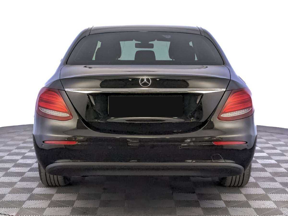 Mercedes-Benz E-Класс 2018 года с пробегом. Фото: #5