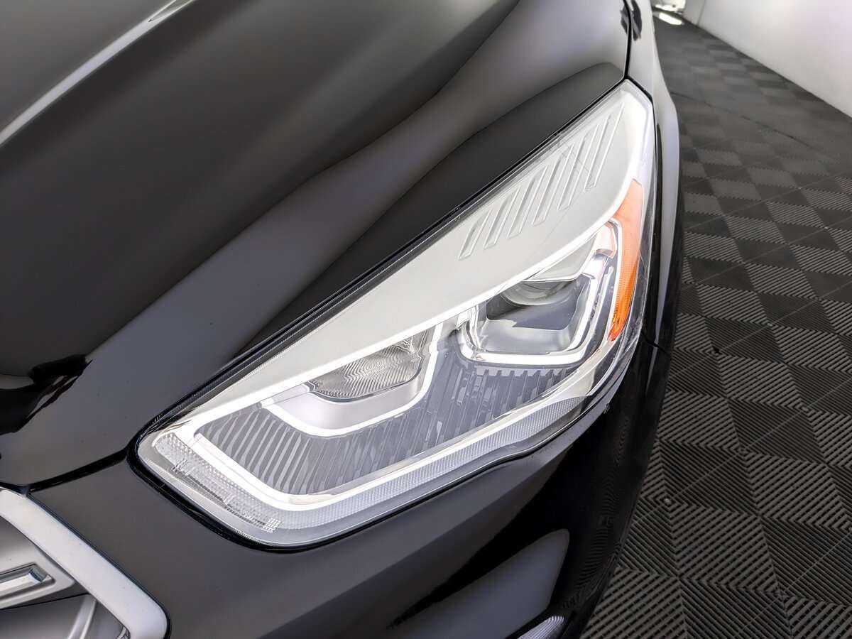 Б/У Форд Куга 2016 года. Фото: #16