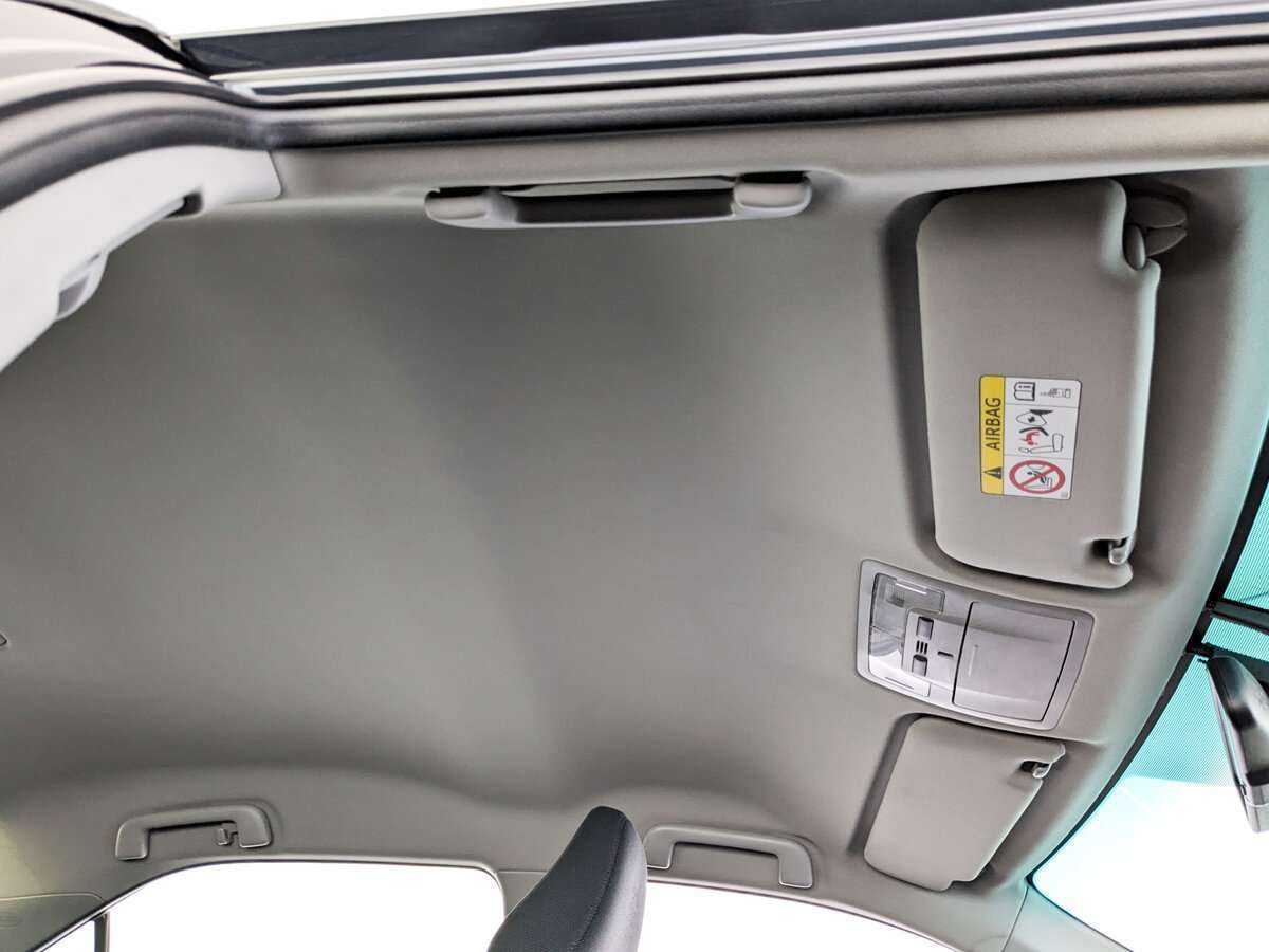 Б/У Тойота Камри 2013 года. Фото: #16