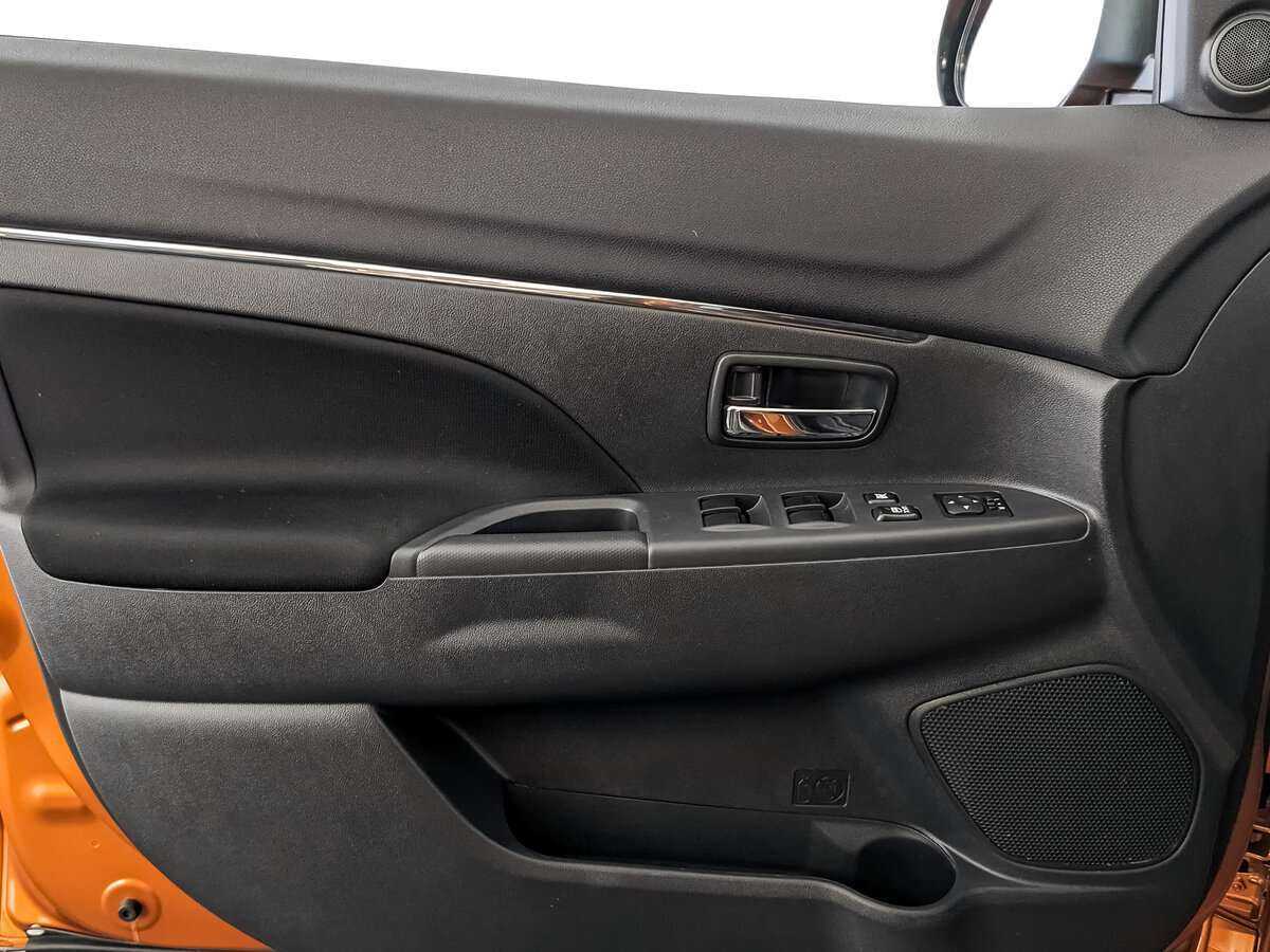 Б/У Митсубиши АС-Икс 2021 года. Фото: #16