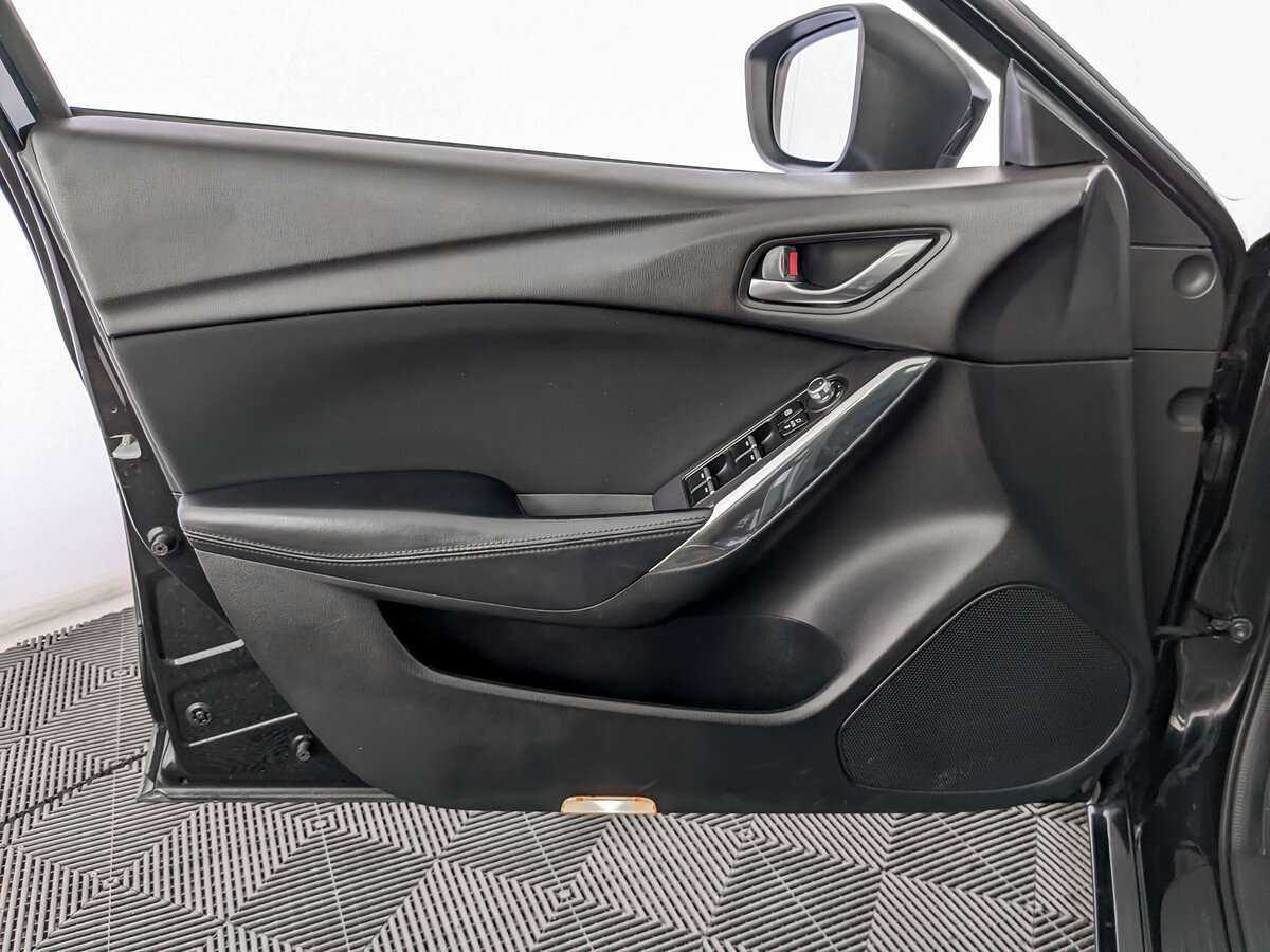 Б/У Мазда 6 2018 года. Фото: #13