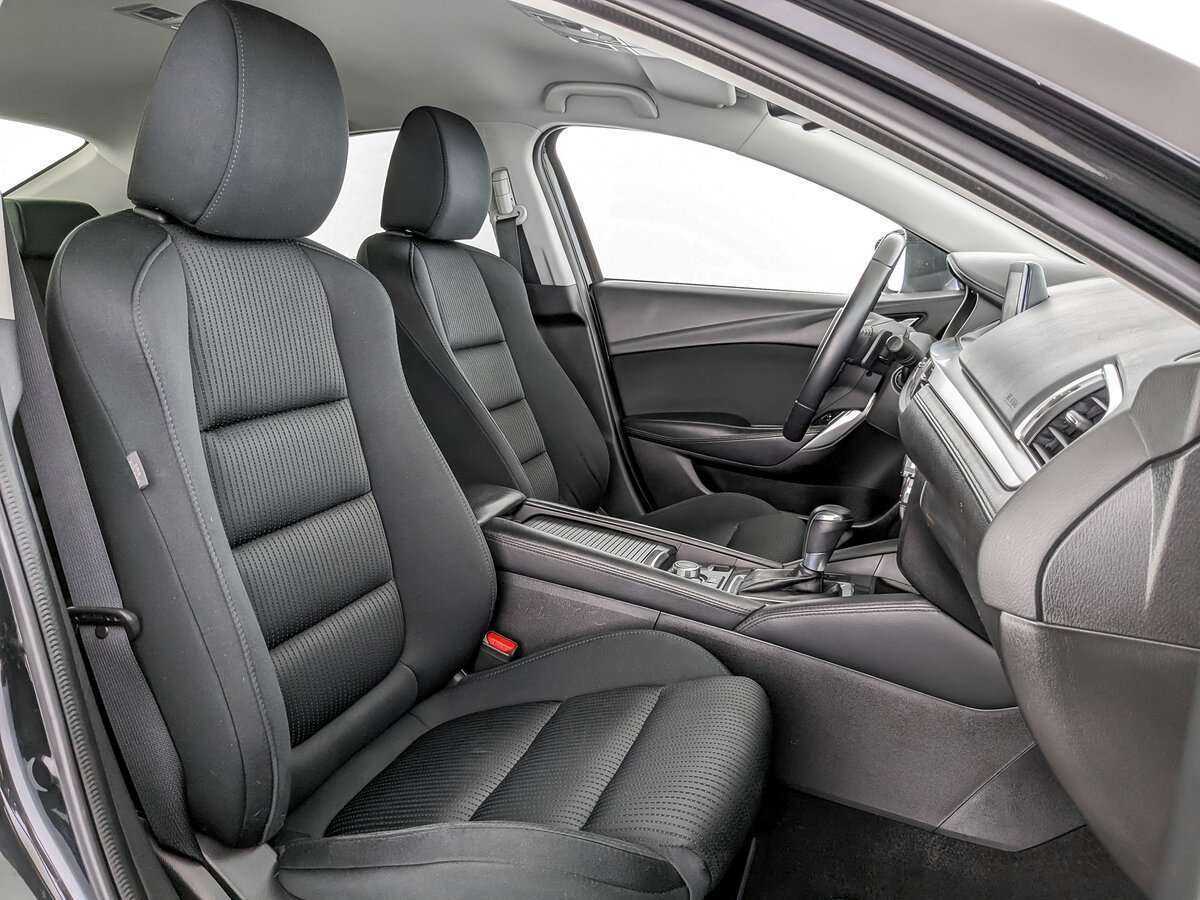 Б/У Мазда 6 2018 года. Фото: #17