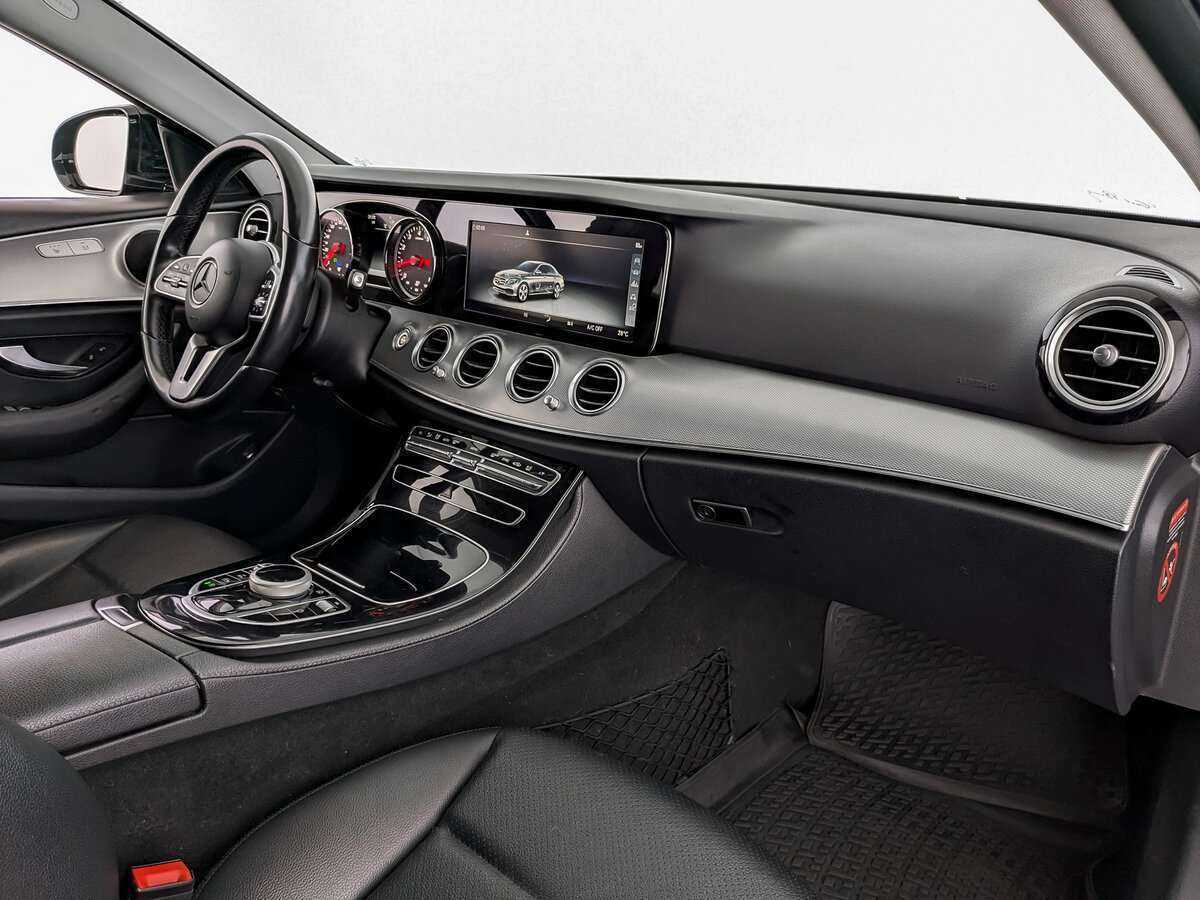 Mercedes-Benz E-Класс 2018 года с пробегом. Фото: #8