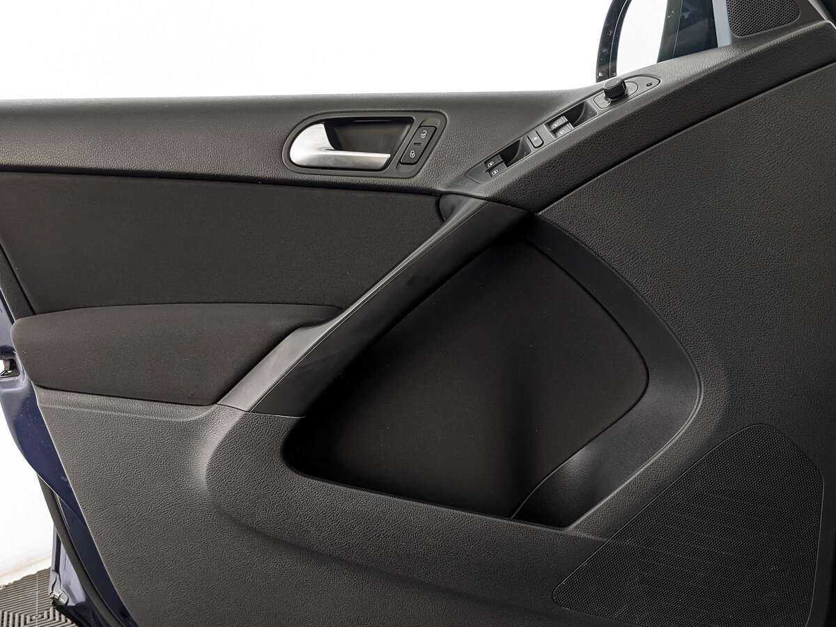 Б/У Фольксваген Тигуан 2015 года. Фото: #14