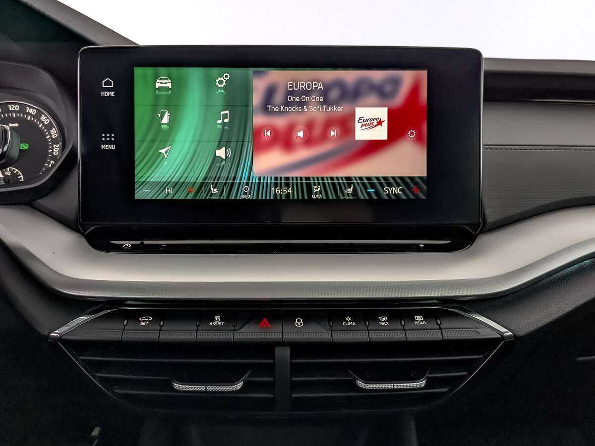 Б/У Шкода Октавия 2021 года. Фото: #11