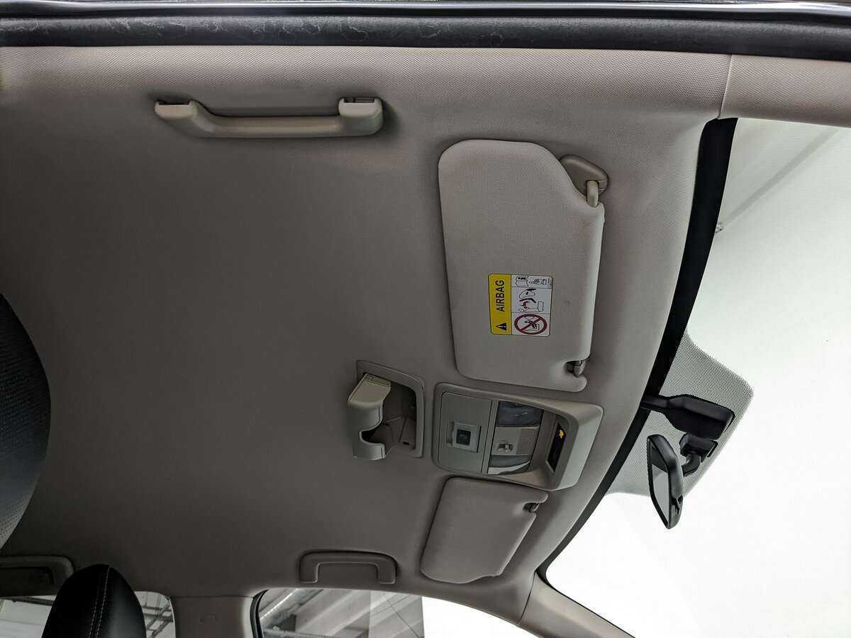 Б/У Митсубиши Оутлэндер 2020 года. Фото: #18