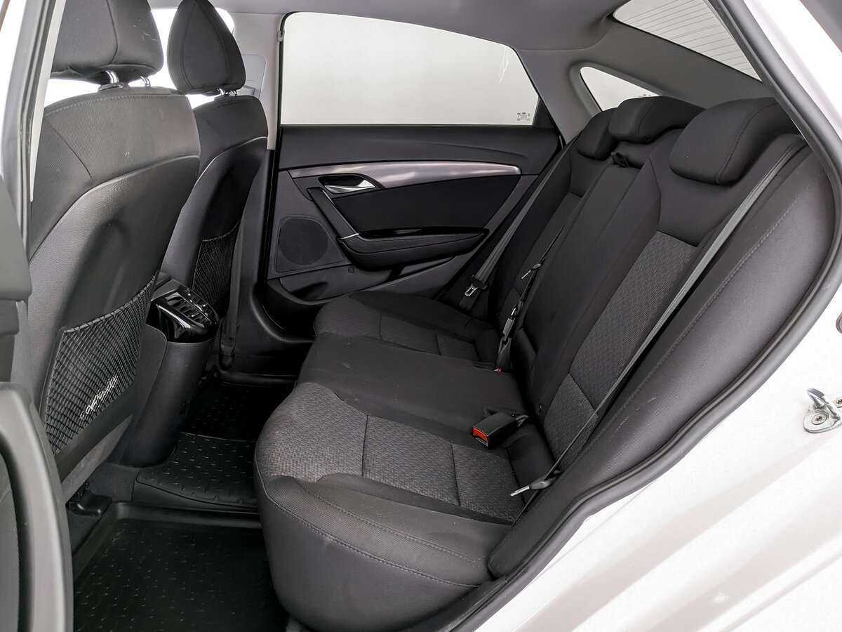 Б/У Хендай ай40 2016 года. Фото: #9