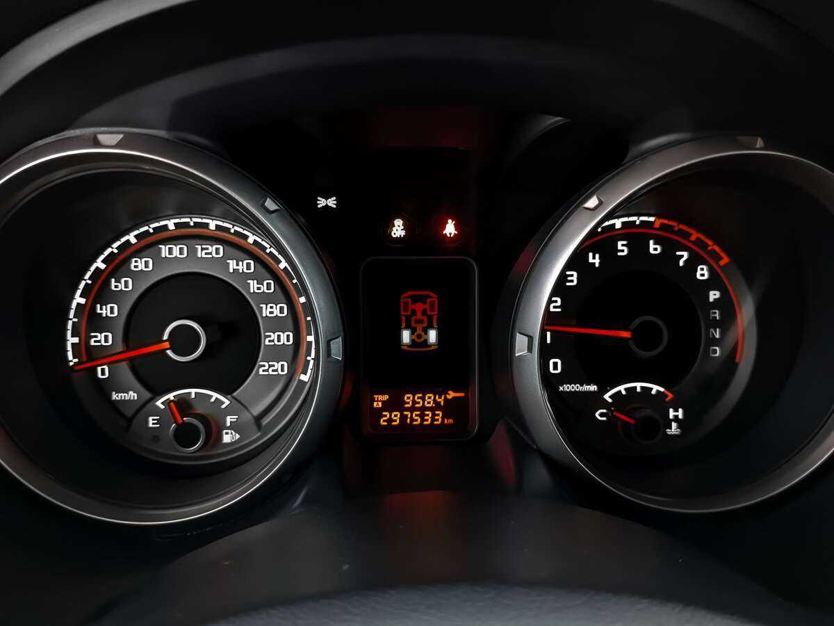 Б/У Митсубиши Паджеро 2013 года. Фото: #15