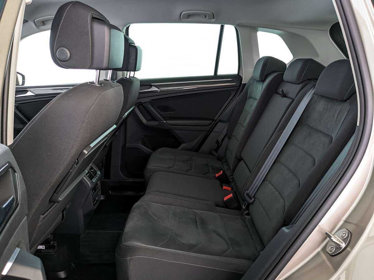 Volkswagen Tiguan 2018 года с пробегом. Фото: #13