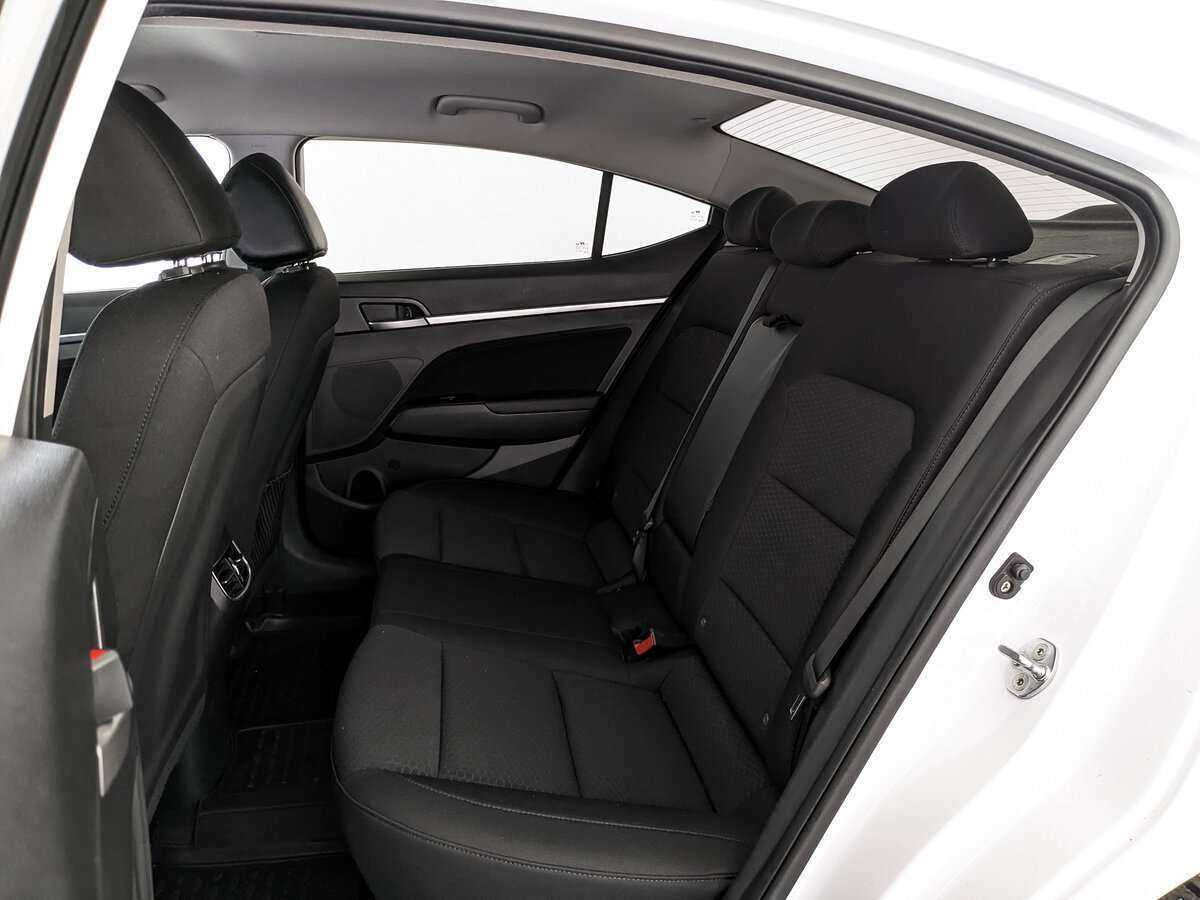 Б/У Хендай Елантра 2020 года. Фото: #13