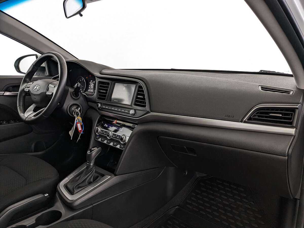 Б/У Хендай Елантра 2020 года. Фото: #12