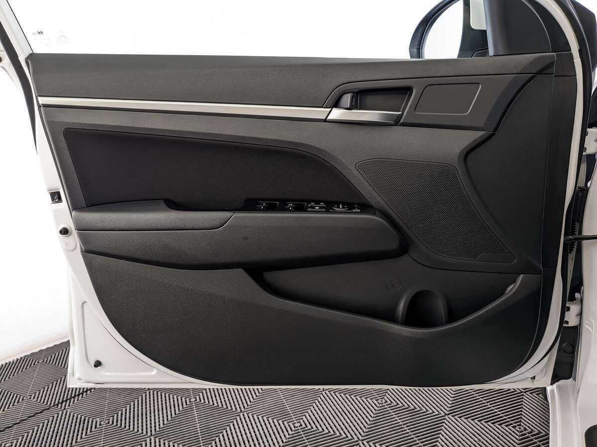 Б/У Хендай Елантра 2020 года. Фото: #18