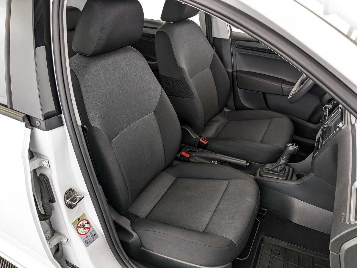 Б/У Шкода Рапид 2018 года. Фото: #19