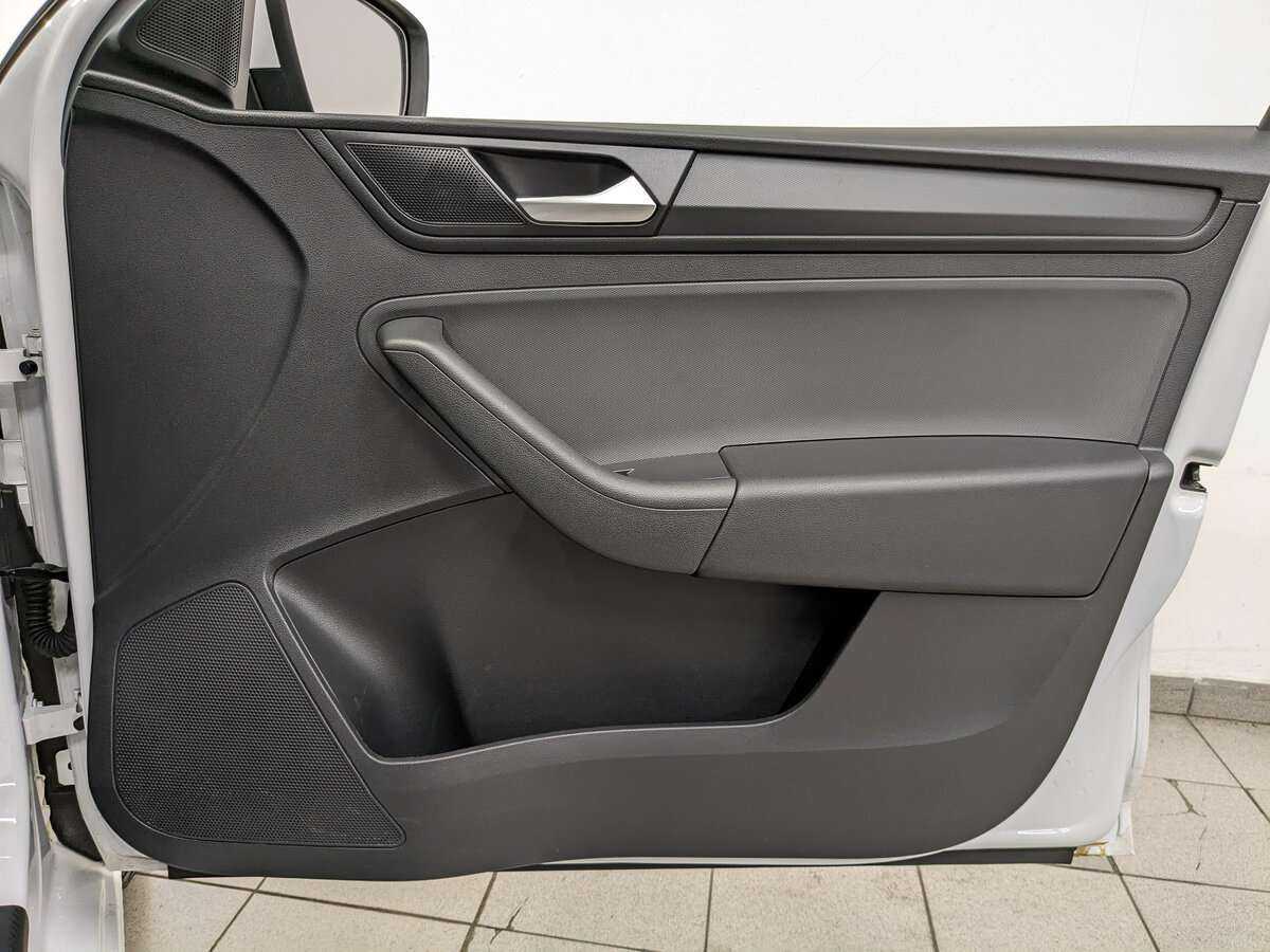 Б/У Фольксваген Поло 2020 года. Фото: #20