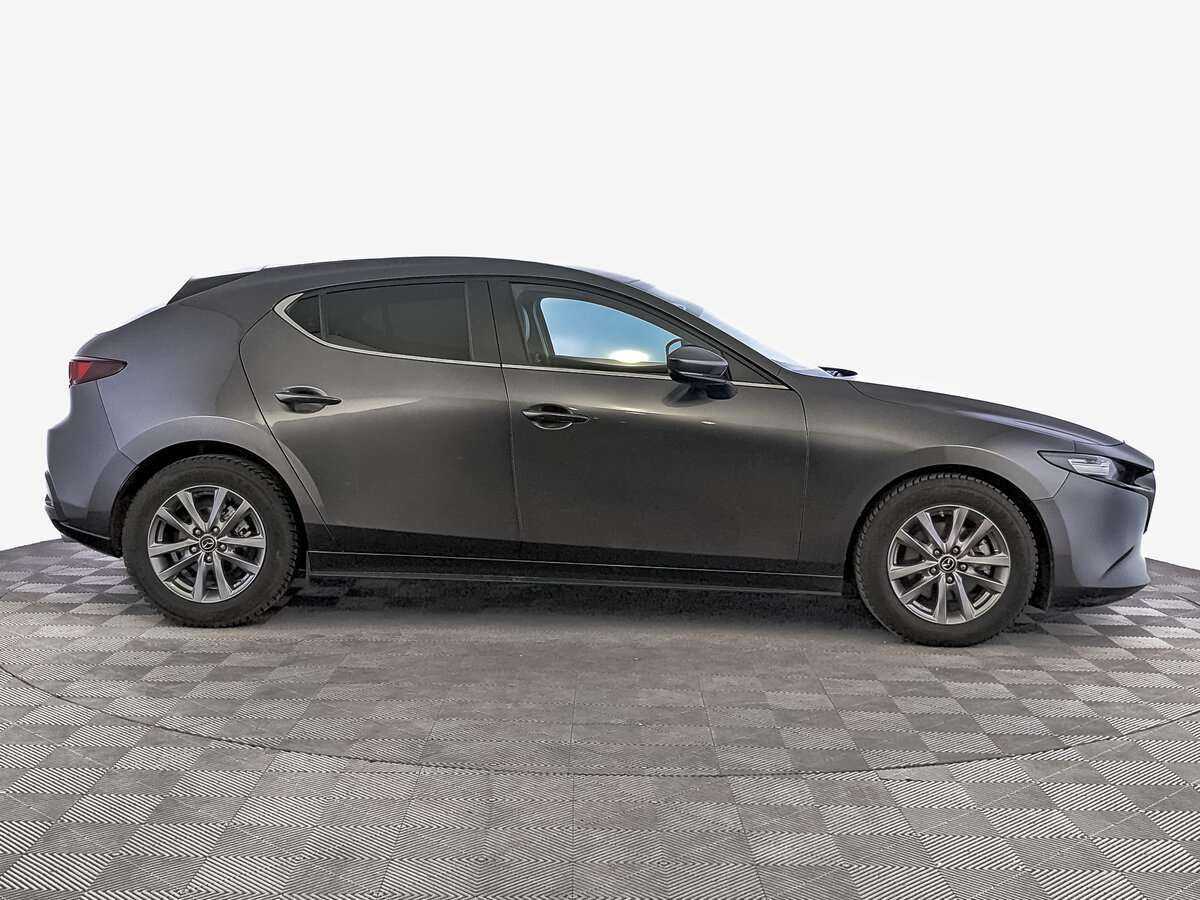 Mazda 3 2019 года с пробегом. Фото: #3