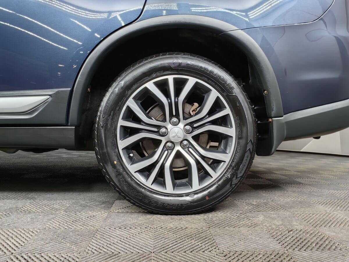 Mitsubishi Outlander 2018 года с пробегом. Фото: #16