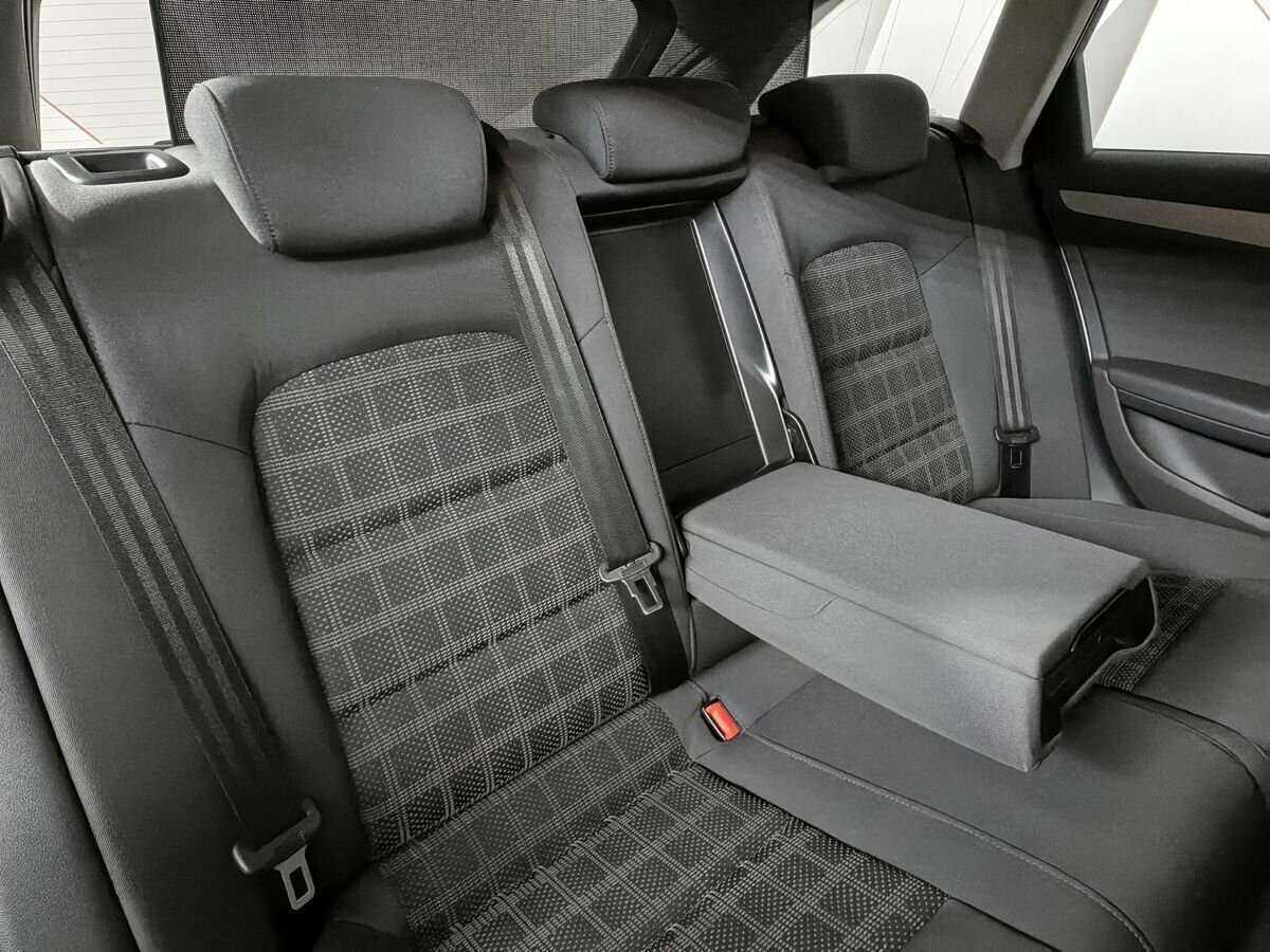 Audi A4 2012 года с пробегом. Фото: #12