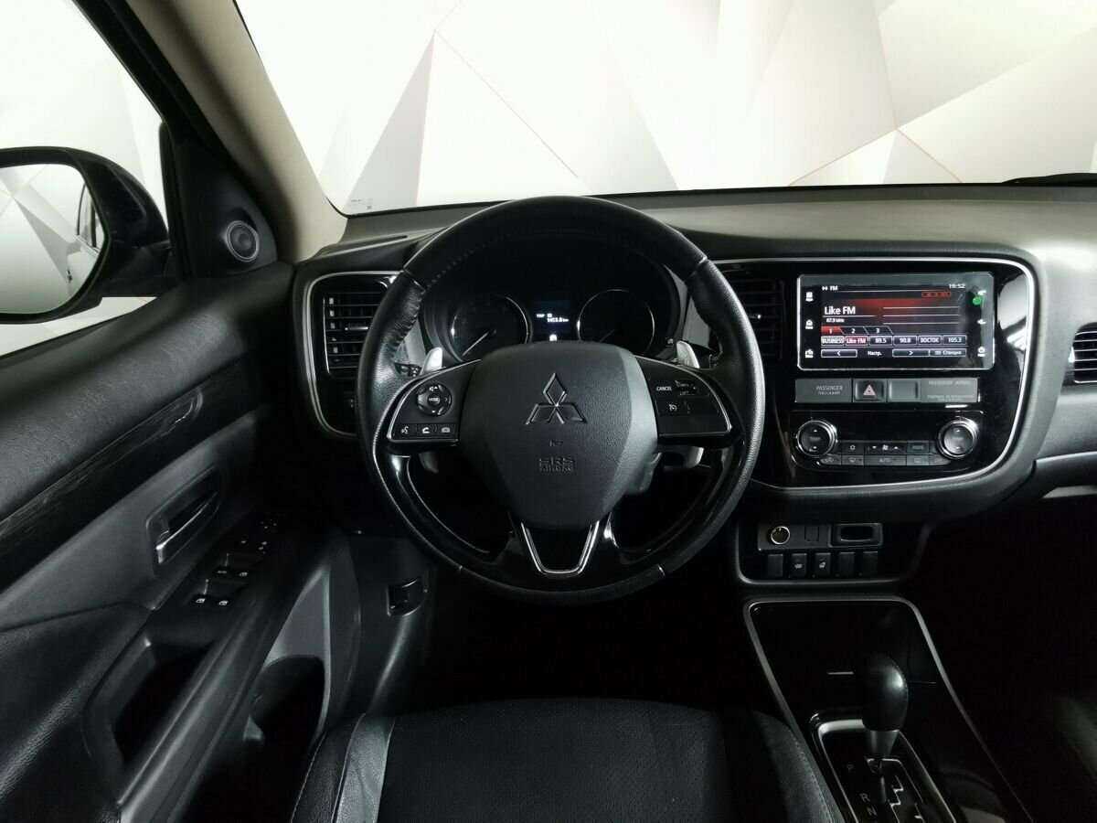 Mitsubishi Outlander 2018 года с пробегом. Фото: #14