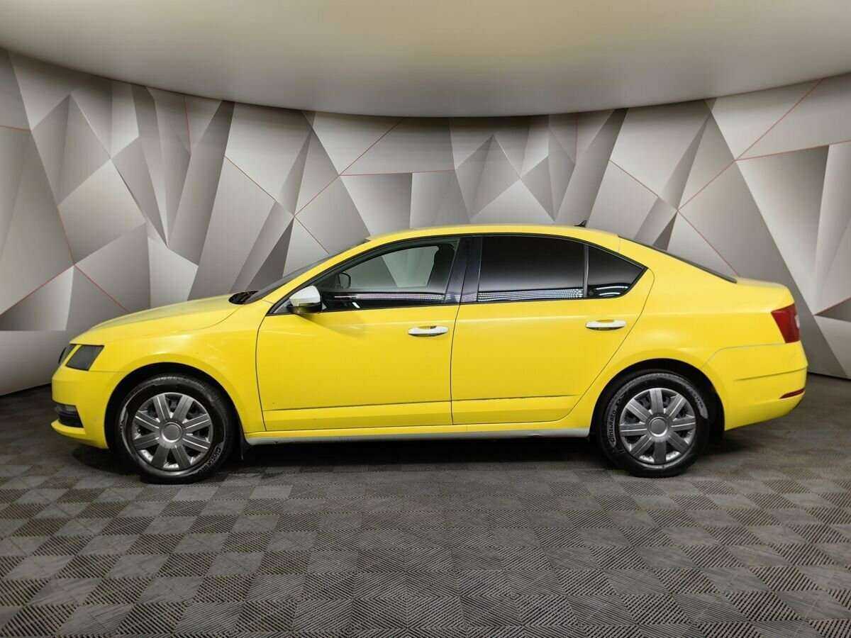 Skoda Octavia 2019 года с пробегом. Фото: #4