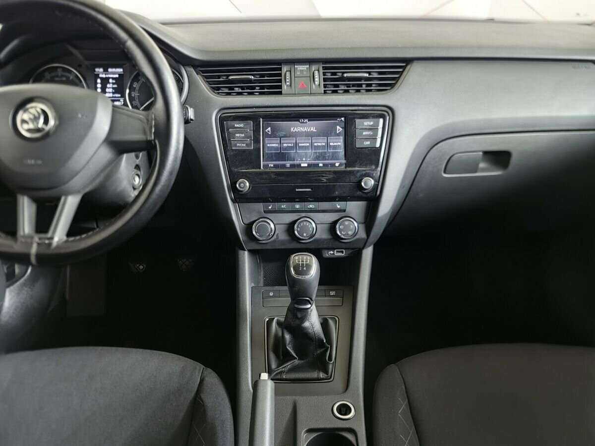 Skoda Octavia 2019 года с пробегом. Фото: #10