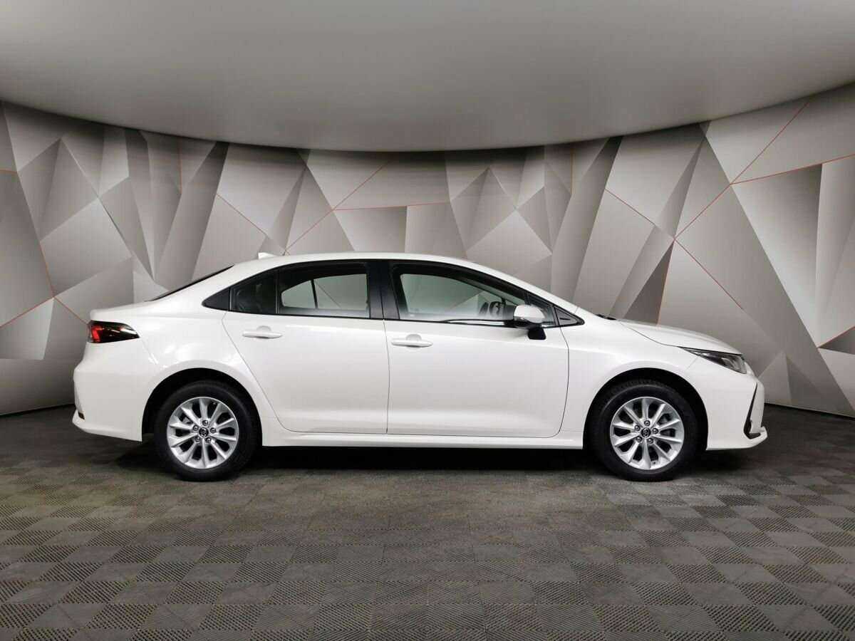 Toyota Corolla 2019 года с пробегом. Фото: #5