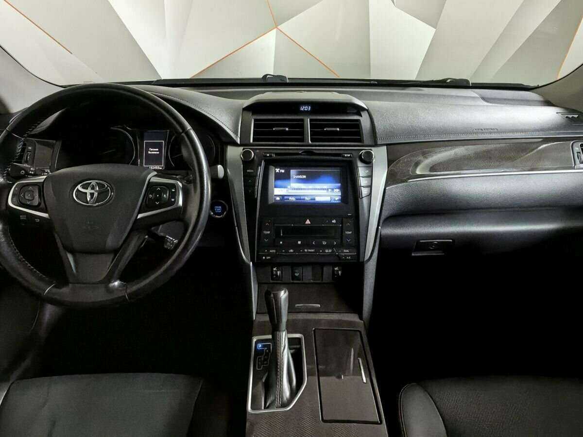 Toyota Camry 2017 года с пробегом. Фото: #9