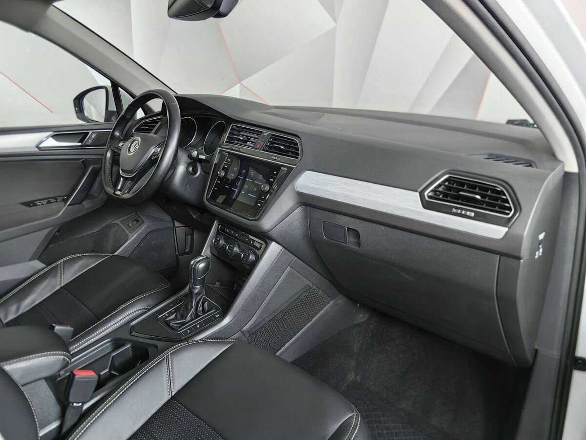 Volkswagen Tiguan 2018 года с пробегом. Фото: #8
