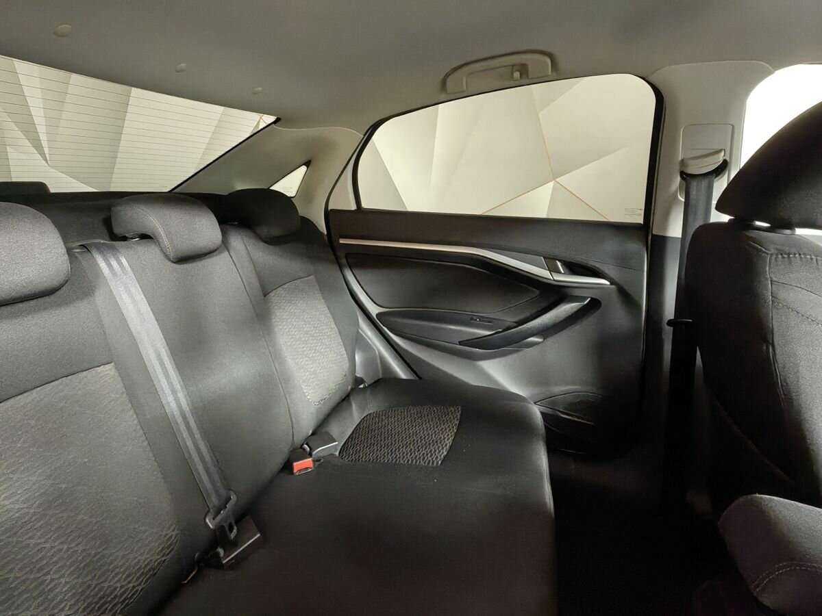 Lada (ВАЗ) Vesta 2018 года с пробегом. Фото: #11