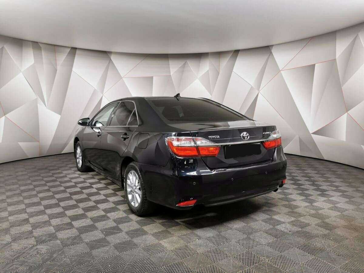 Toyota Camry 2017 года с пробегом. Фото: #3
