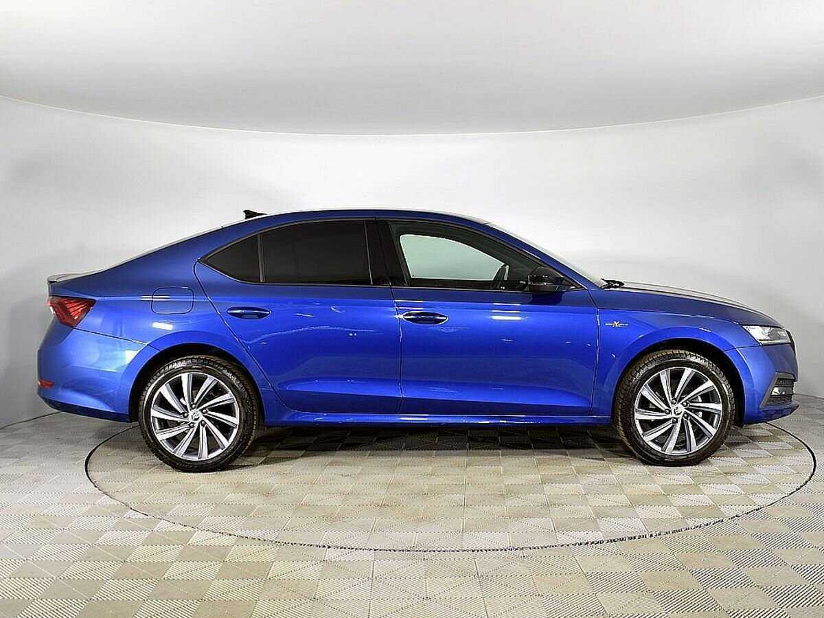 Skoda Octavia 2021 года с пробегом. Фото: #4