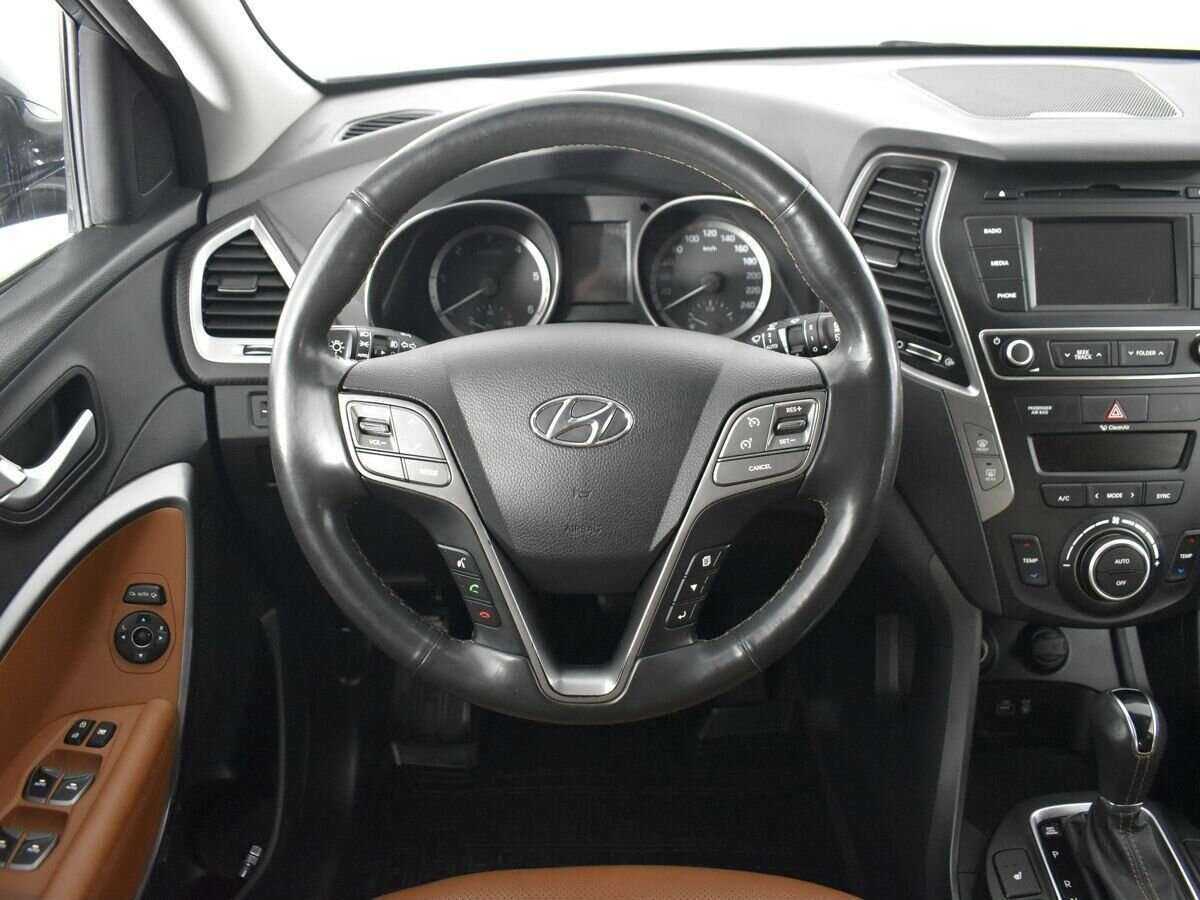 Hyundai Santa Fe 2017 года с пробегом. Фото: #9