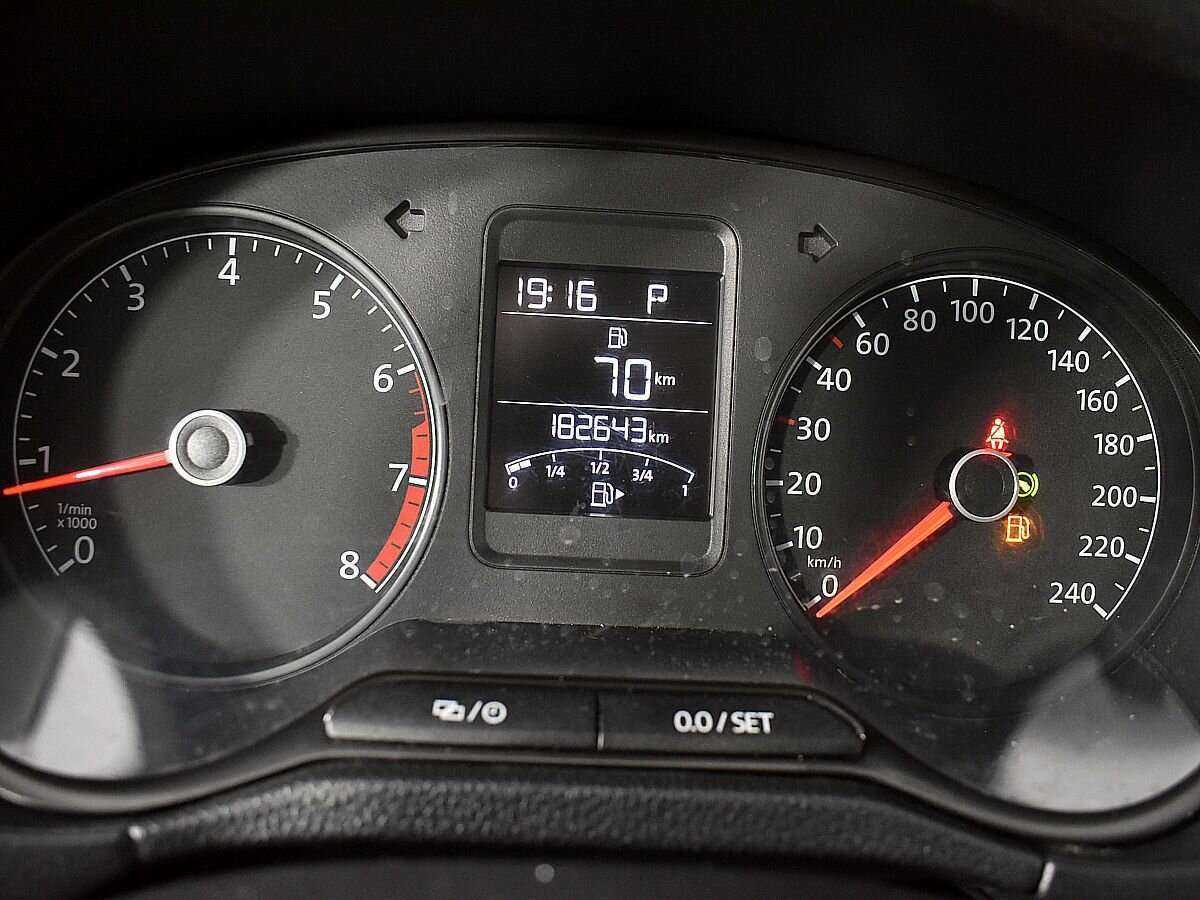 Б/У Фольксваген Поло 2014 года. Фото: #9