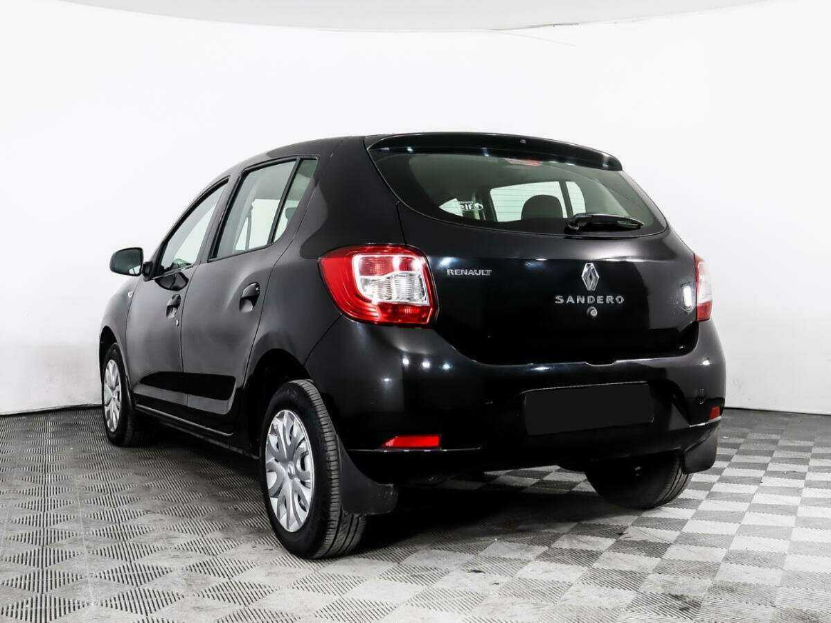 Б/У Рено Сандеро 2015 года. Фото: #6