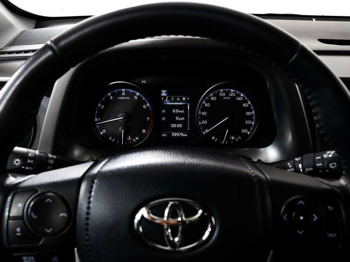 Toyota RAV4 2016 года с пробегом. Фото: #14