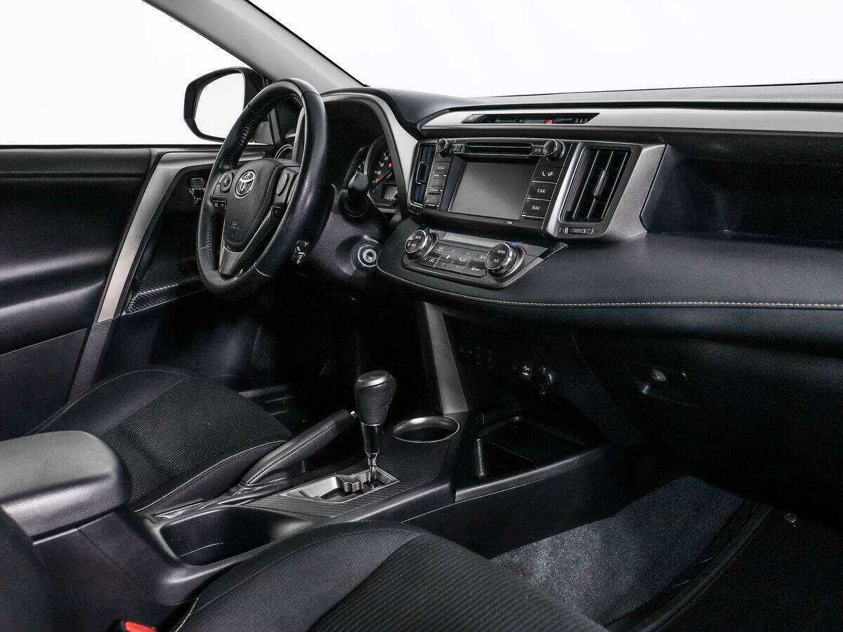 Toyota RAV4 2013 года с пробегом. Фото: #10