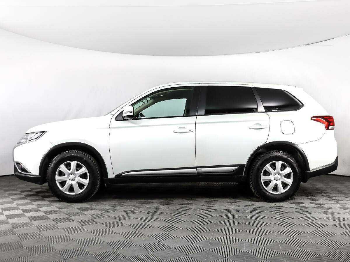 Mitsubishi Outlander 2018 года с пробегом. Фото: #7